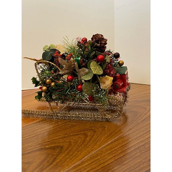 Handmade Mini Holiday Sleighs Centerpiece Decoration - Picture 3 of 6